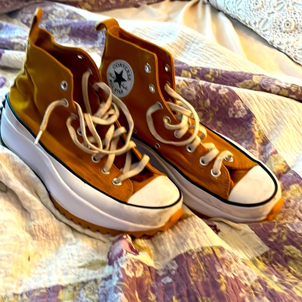 Platform mustard color converse sneakers. Only worn a couple times.